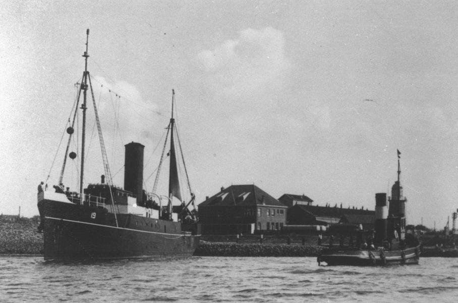 Loodsboot 19